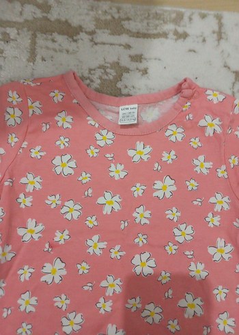 Kız Çocuk Pembe Çiçekli Kısa Kollu Tişört - Görsel 2