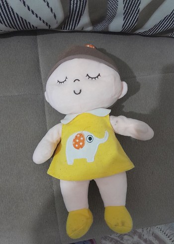 Sarı Elbiseli Yumuşak Bebek Oyuncak
