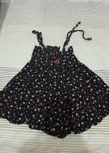 Kız Çocuk Siyah Çiçek Desenli Askılı Elbise 3 4 yas