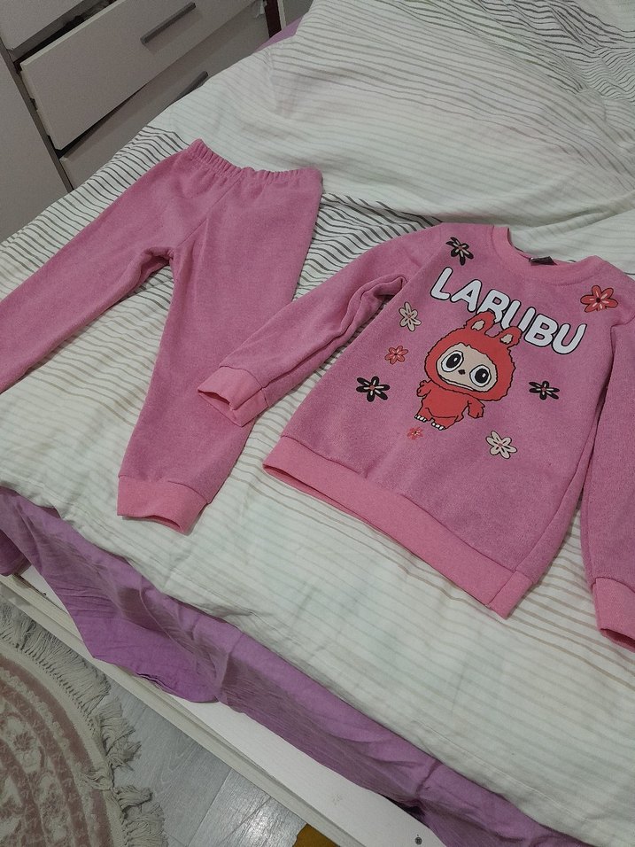 3 yasPembe Baskılı Bebek Kız Takımı - Görsel 2