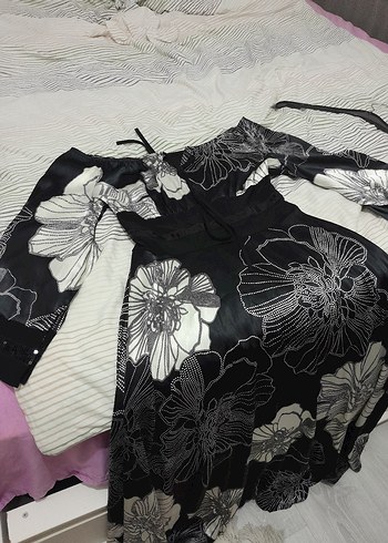 Uzun Siyah Gri Desenli elbise - Görsel 3