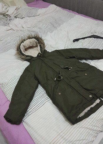 6 7 yas kız cocuk Kapüşonlu Kürklü Kışlık Mont - Görsel 2