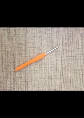 Beden çeşitli Renk Silikon saplı tığ Adet fiyatıdır 3.5mm 4mm 4.5mm 5mm