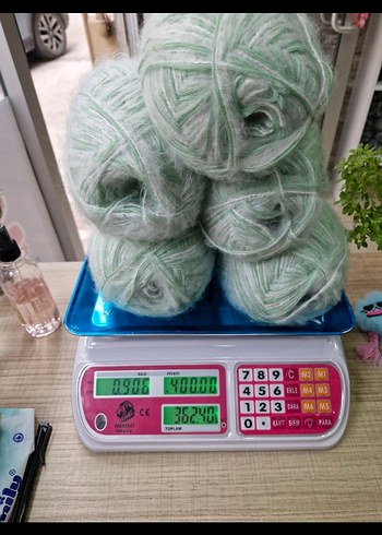 Kilo ile el örgü ipi 906 gram Yeşil tonları