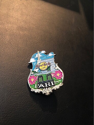 Hard Rock Cafe Paris Pin