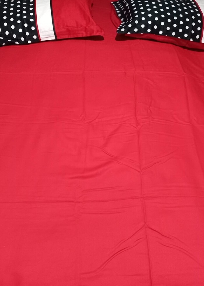 Kırmızı siyah pamuk saten nevresim takımı kutusunda - Görsel 3