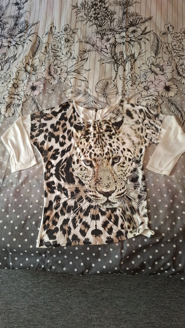 Leopar Desenli Kadın Yarım Kollu Bluz - Görsel 4