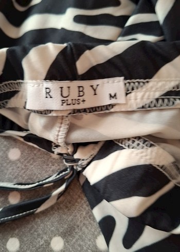 Kadın Zebra Desenli Pilili Bol Kesim Pantolon - Görsel 4