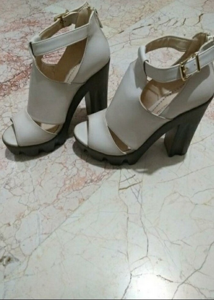 Kadın Kalın Topuk Ayakkabı - Görsel 3