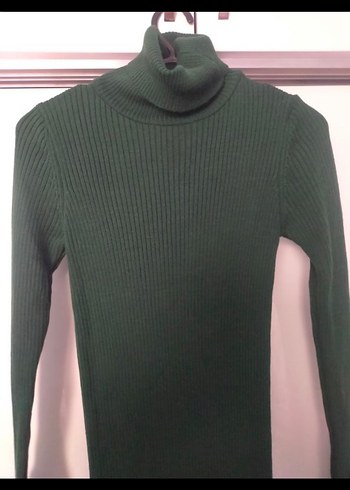 Uzun Yeşil Boğazlı Triko Elbise - Görsel 4