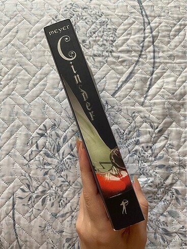  Beden Cinder ay günlükleri