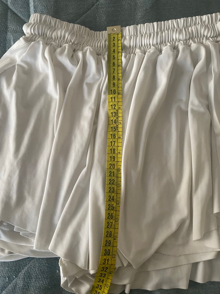 Beyaz Piliseli  saten şort - Görsel 5
