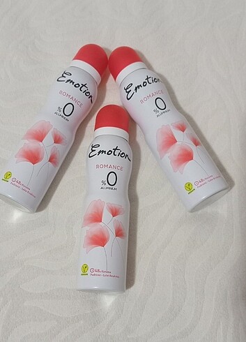 Emotion Romance Deodorant 