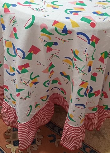 Yuvarlak Masa Örtüsü 