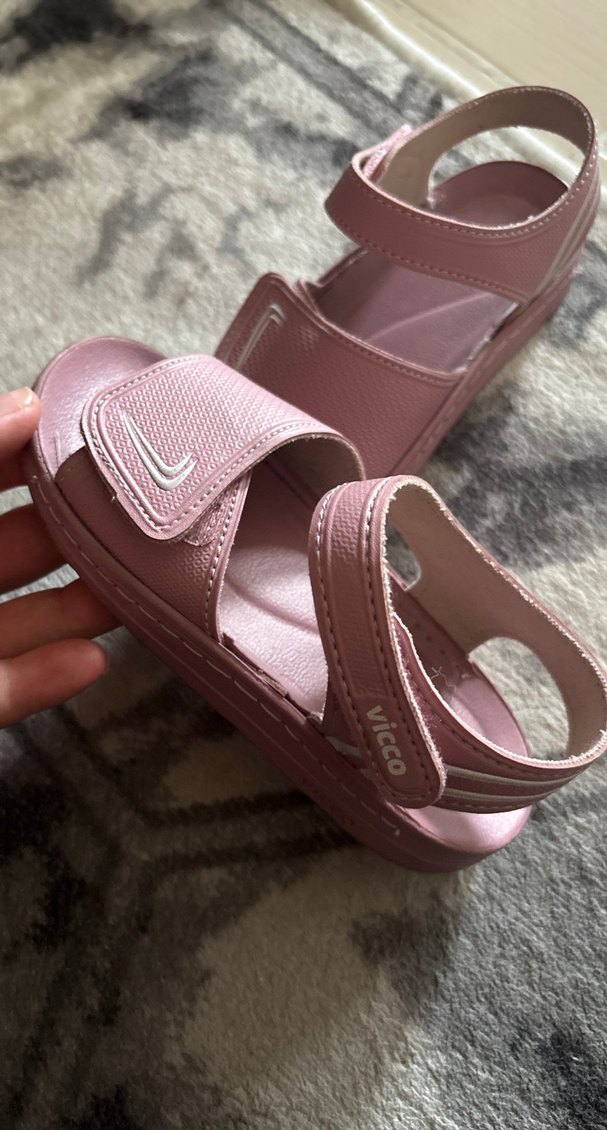 Kızlar için Pembe Tokalı sandalet - Görsel 2