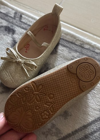 Kız Çocuk Parlak Bej Fiyonk Detaylı Babet - Görsel 2