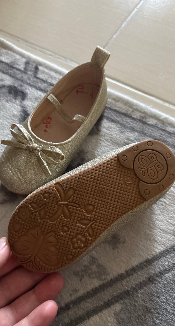 Kız Çocuk Parlak Bej Fiyonk Detaylı Babet - Görsel 2