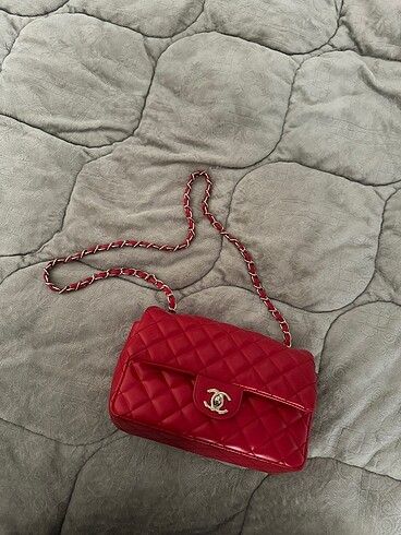 Kırmızı chanel