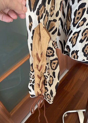 Kahverengi Leopar Desenli Bohem Bluz - Görsel 3