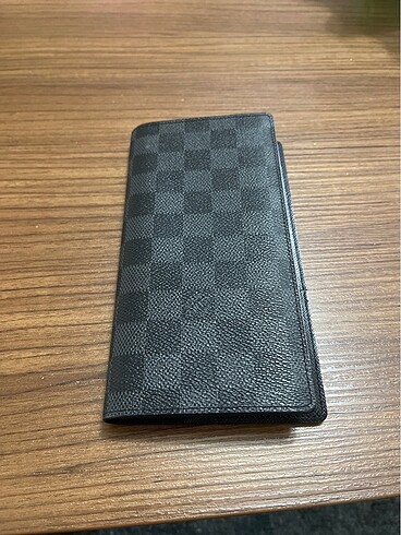 Louis Vuitton erkek cüzdanı