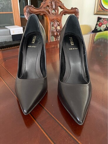 Fendi ayakkabı