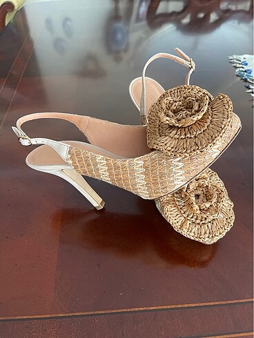 Dolce & Gabbana D&G arkası açık rafya kaplamalı ayakkabı