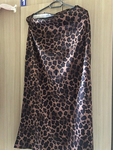 Leopar desenli etek