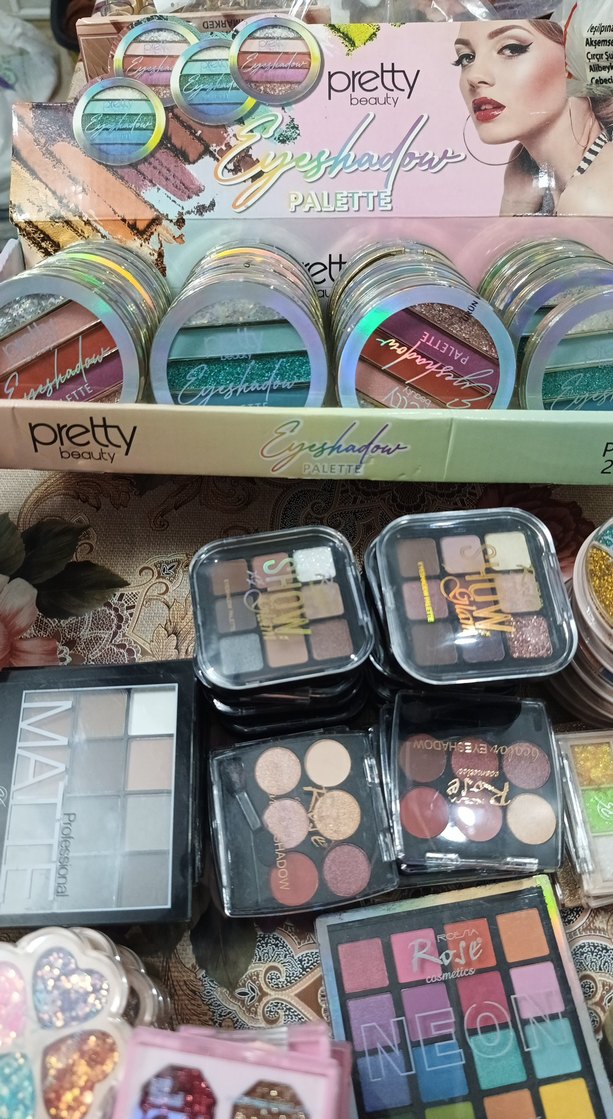 Çok Renkli Canlı Göz Farı Paletleri    73 adet - Görsel 2