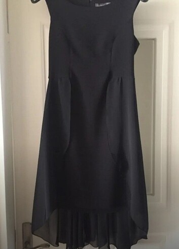 Siyah şık elbise 