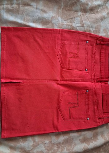 Düğmeli Kırmızı Mini Etek - Görsel 2