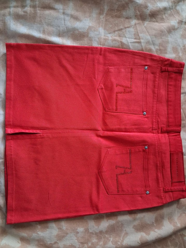 Düğmeli Kırmızı Mini Etek - Görsel 2