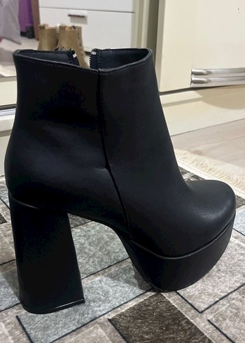 Deri Siyah Platform Topuklu Goth Kadın Bot - Görsel 2