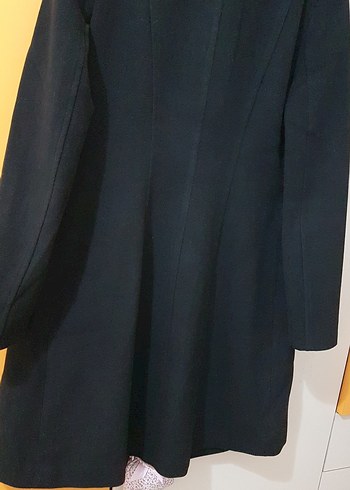 Düğmeli Siyah Kaban - Görsel 8