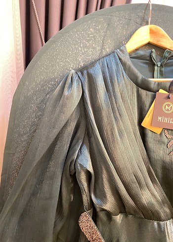 Nakışlı Drapeli Uzun Kadın Elbise - Görsel 3