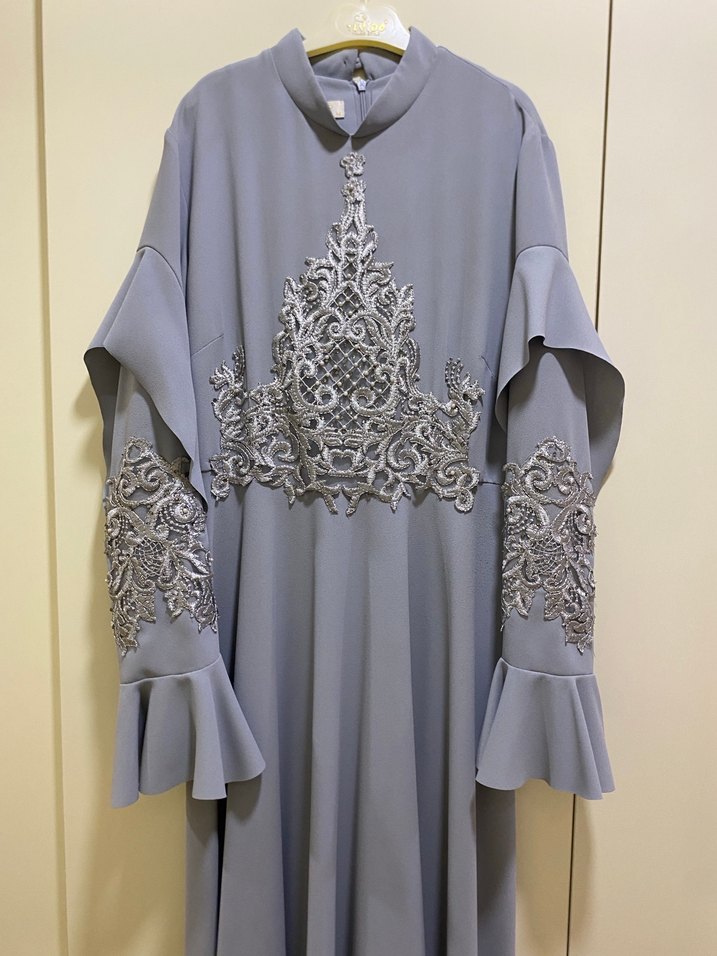 Nakışlı Gri Uzun Abiye Elbise - Görsel 5