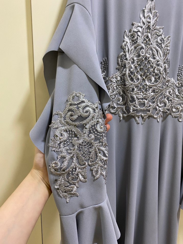 Nakışlı Gri Uzun Abiye Elbise - Görsel 2