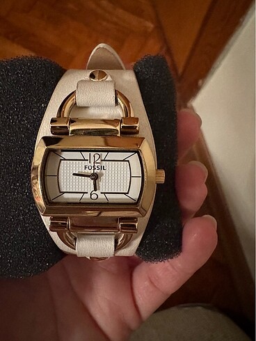 Fossil beyaz deri kayışlı saat