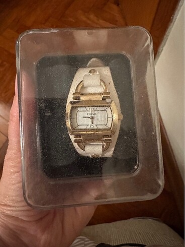  Beden beyaz Renk Fossil beyaz deri kayışlı saat