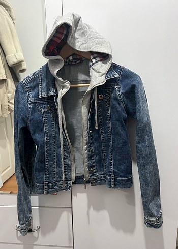 Diğer Gri Kapüşonlu Kadın Denim Kot Ceket