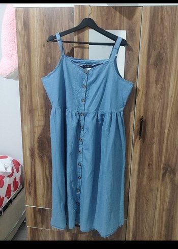 48 Beden mavi Renk Mavi Düğmeli Askılı Midi Denim Elbise