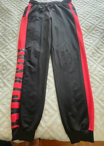 Kırmızı Siyah kırmızı   az kullanılmış Fermuarlı Eşofman takımı - Görsel 3