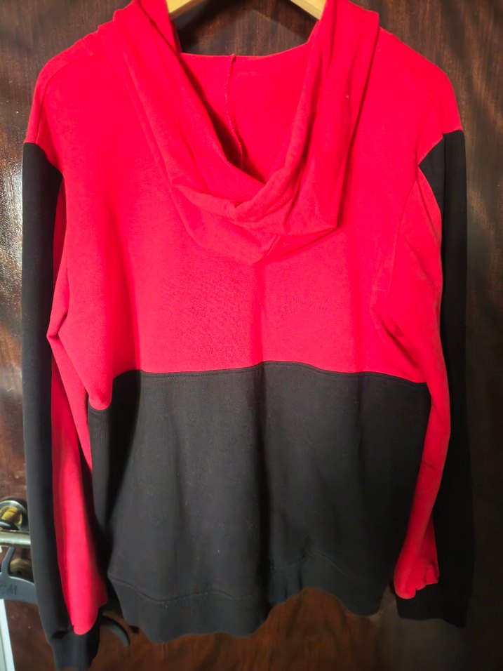 Kırmızı Siyah kırmızı   az kullanılmış Fermuarlı Eşofman takımı - Görsel 2