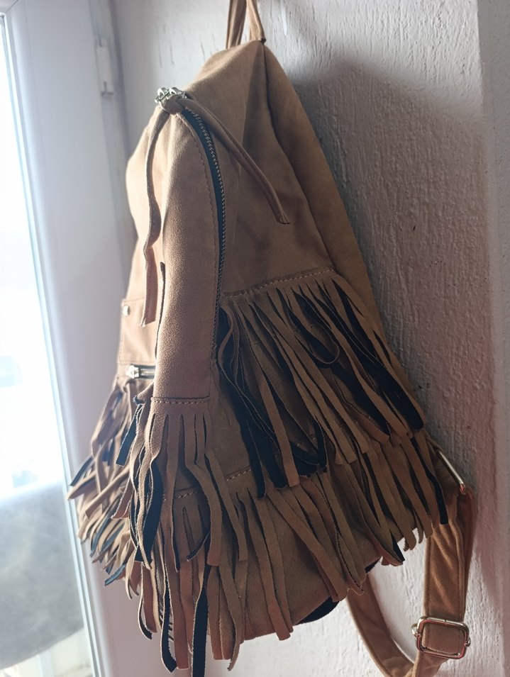 Püsküllü camel Süet Kadın Sırt Çantası - Görsel 2