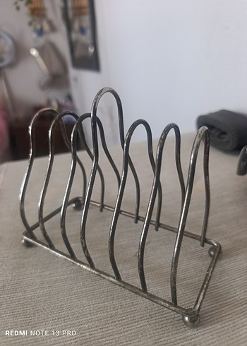 Gri Metal tabak yada ekmek tutucu