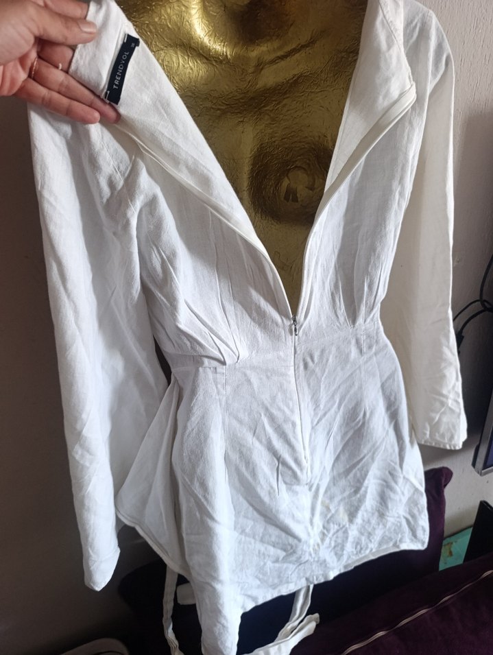 Keten beyaz yumuşak plaj elbisesi - Görsel 4