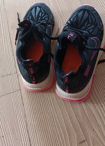 31 Beden siyah Renk Çocuk spor ayakkabı