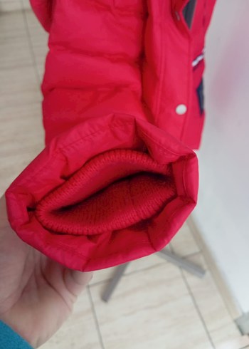 Kırmızı Kapüşonlu Kadın Kışlık mont - Görsel 3