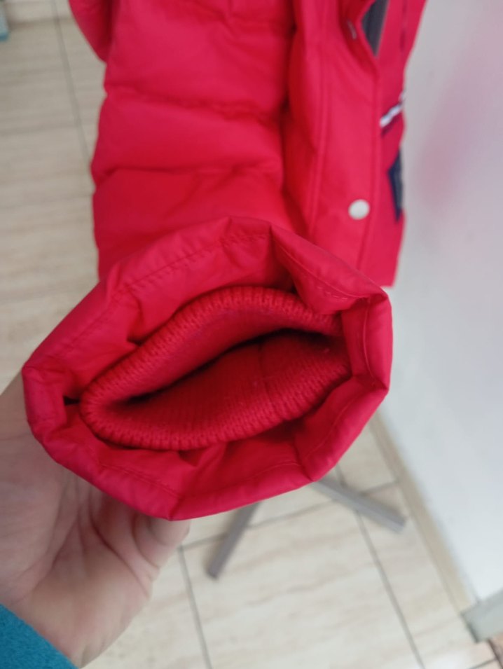 Kırmızı Kapüşonlu Kadın Kışlık mont - Görsel 3