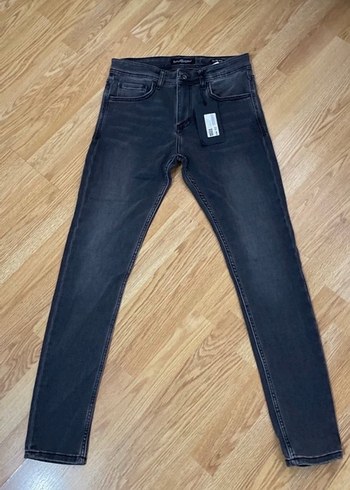 Salvatore Ferragamo 32