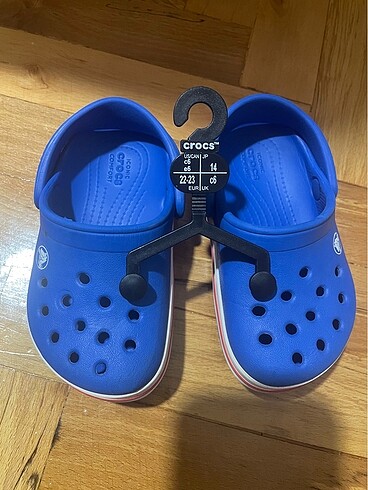 Crocs terlik 22-23